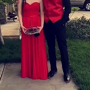 Red prom dress